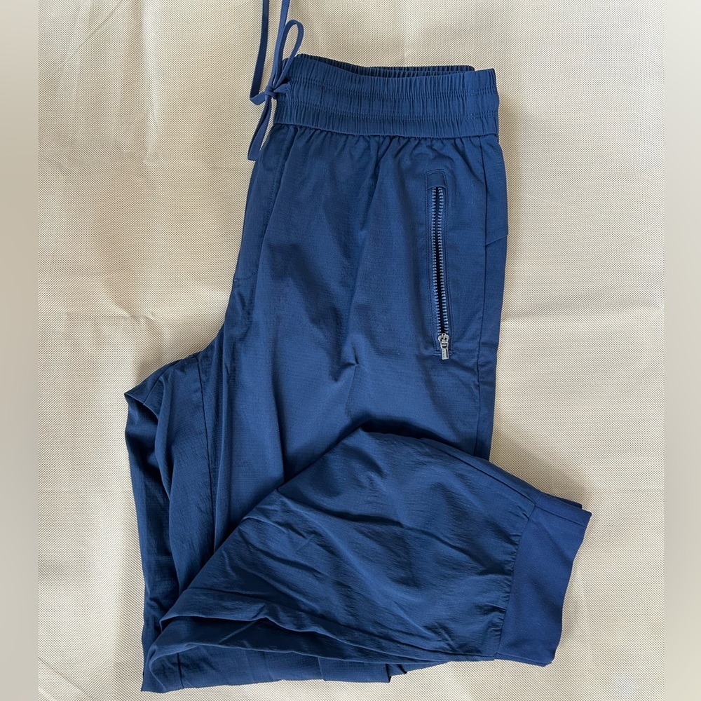 Trekkie Relaxed Mid Rise Jogger - Women’s - Small
